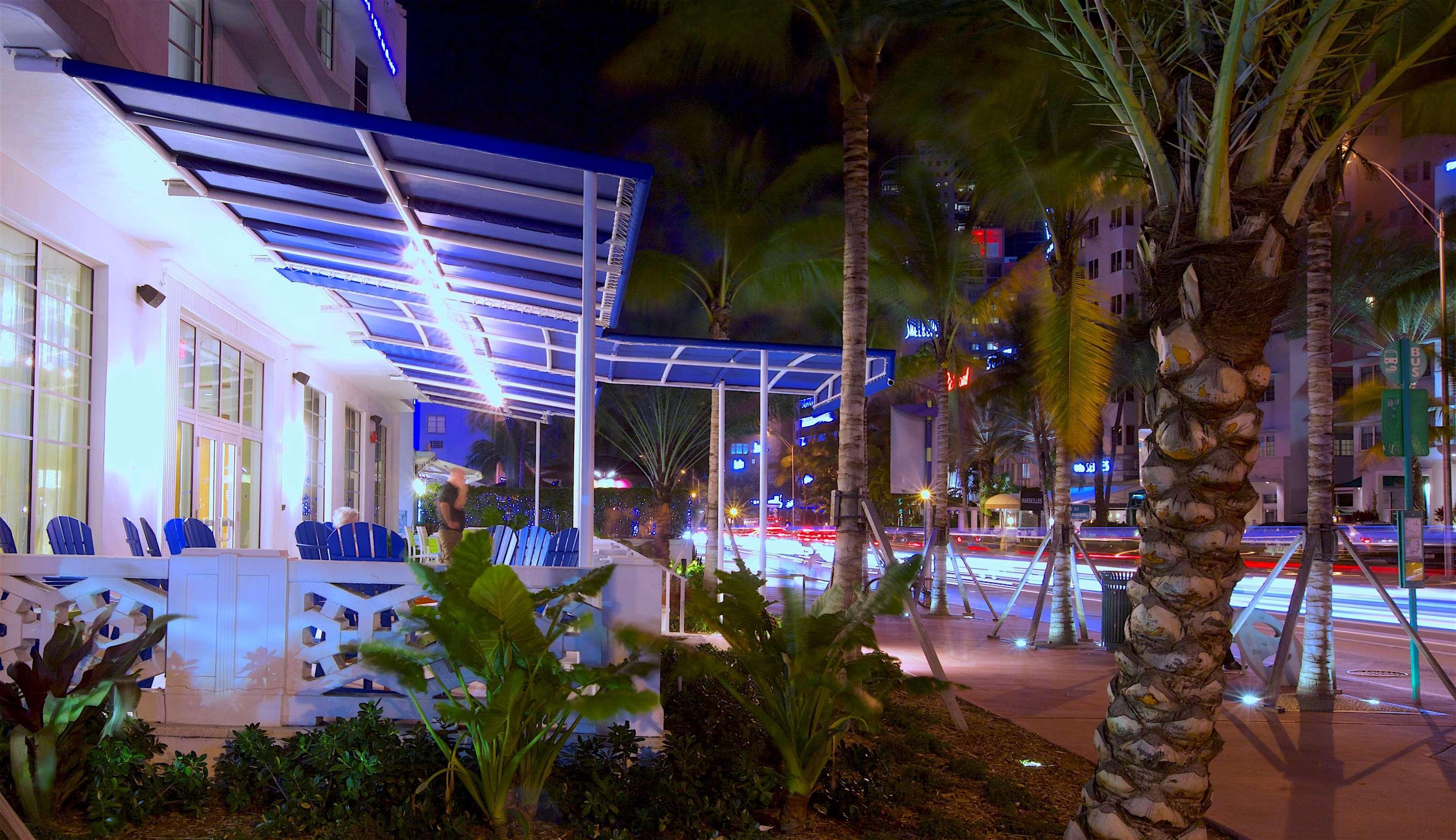 The Claremont Hotel Miami Beach Exterior photo